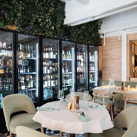 Barrique 22 - Breakfast At Restaurant & Minibar - Old Town-3